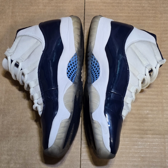 Size 8.5 - Jordan 11 Retro High Win Like '82 - Picture 4 of 6